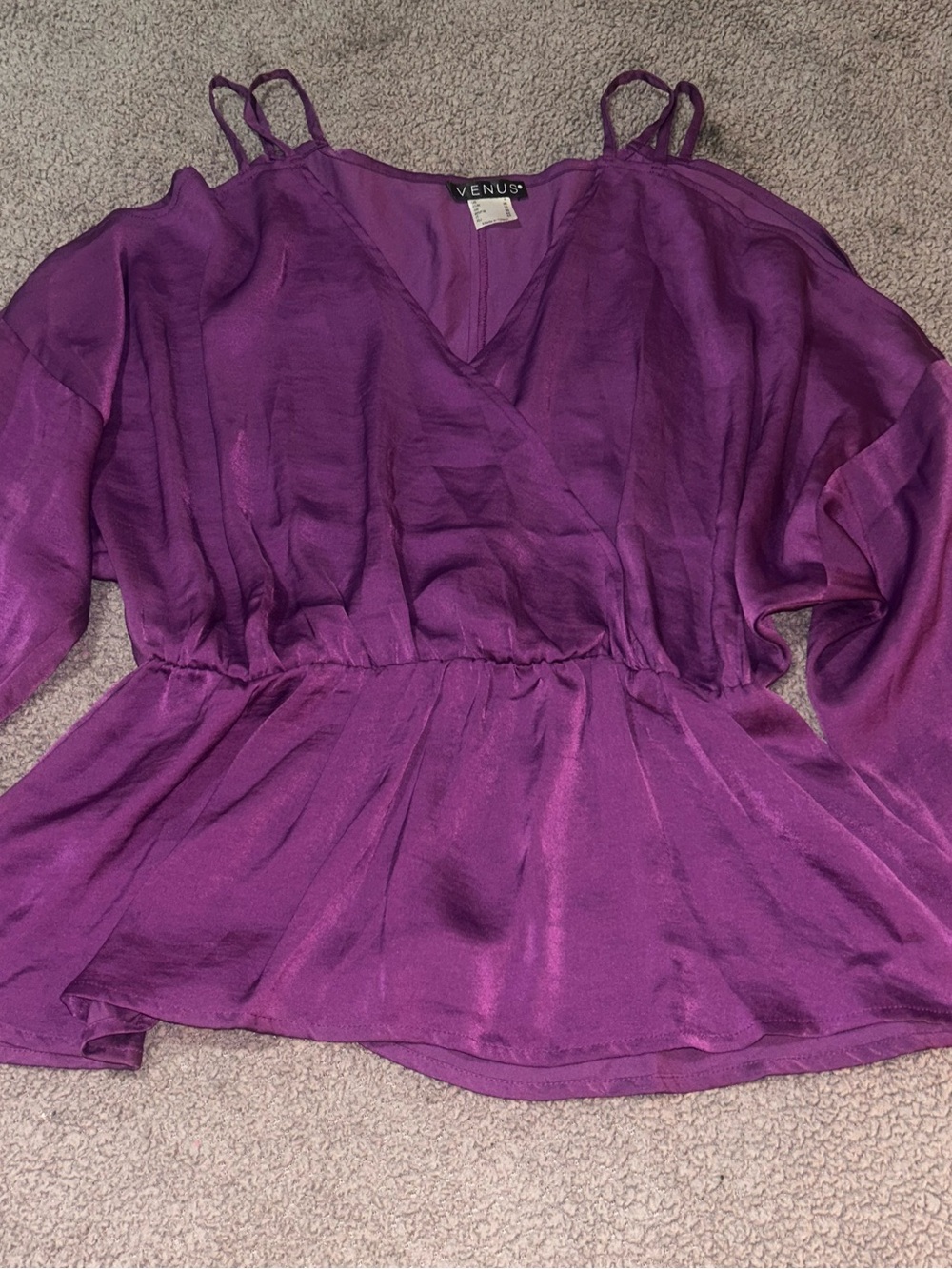 VENUS Satin Cold Shoulder Blouse • Purple Satin Peplum Top • Size 4
